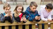 مواقع التواصل: الخطر يهدد الأطفال في كل منزل ومسؤولية الأهل أساسية