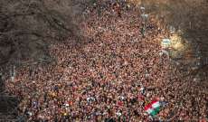 عشرات آلاف المجريين تظاهروا في بودابست تنديدًا بالعفو عن مدان في قضية تحرش بأطفال