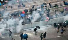 اشتباكات بين شرطة مكافحة الشغب والمتظاهرين في هونغ كونغ