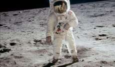 رواد فضاء أميركيون يصورون بالصدفة طبقا طائرا على سطح القمر
