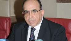 منيمنة: وزير العمل مستعد لحل مشكلة حصول الفلسطيني على اجازة عمل