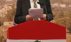 جنبلاط عرض التطورات مع السفير المصري في لبنان