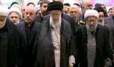 خامنئي يؤم الصلاة على جثامين رئيسي ورفاقه في طهران