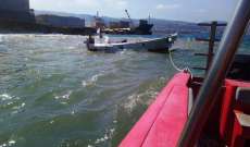 الدفاع المدني: سحب زورق صيد على متنه شخص إلى ميناء البترون بعد تعطل محركه