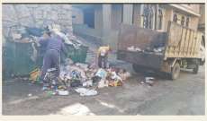 بلدية فنيدق: استئناف رفع النفايات من شوارع البلدة بعد توقف لأيام