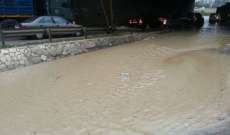 ارتفاع منسوب الأنهر في عكار والمياه دخلت إلى بعض المنازل والمحال