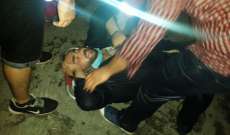 اصابة عماد بزي جراء التراشق بالحجارة خلال التظاهرة في وسط بيروت
