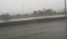 النشرة: أمطار غزيرة بطرابلس وسقوط لوحات إعلانية بدوار أبو علي والميناء