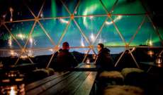 مخيم دافئ يتيح رؤية الأضواء الشمالية في آيسلندا