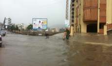 النشرة: مستنقعات مياه في عدد من الطرقات في منطقة النبطية جراء الامطار الغزيرة