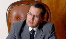 وزير الطاقة الجزائري يدعو للتوصل إلى اتفاق لاستقرار سعر النفط