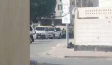 القوات البحرينية تقتحم منزل الشيخ عيسى قاسم بالدراز ومواجهات مع معتصمين