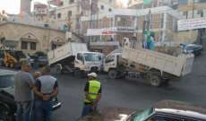 النشرة: اعتصام لعمال وموظفي بلدية الغازية في منطقة الزهراني