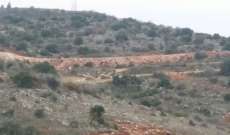قوة إسرائيلية وضعت شباكا من الحديد فوق السياج التقني عند محلة كروم الشراقي ونفذت حفريات