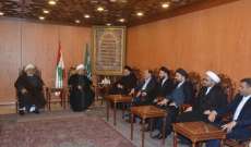 عبد الأمير قبلان يستقبل رئيس الوقف الشيعي العراقي 