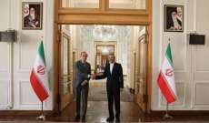 رئيس وفد إيران بمحادثات فيينا التقى نائب مفوض السياسة الخارجية بالاتحاد الاوروبي