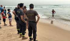 إنقاذ ثلاثة مواطنين من الغرق مقابل شاطئ الرملة البيضاء وعمليات البحث عن مفقودين مستمرة
