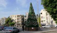 بلدية صيدا رفعت الشجرة الميلادية في ساحة تقاطع إيليا