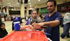 تمديد الاقتراع بالجولة الثانية من الانتخابات الرئاسية في إيران للمرة الثالثة حتى منتصف الليل