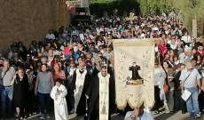 مسيرة صلاة وتأمل في حياة القديس شربل ضمن احتفالات بلدة بقاعكفرا في يومها الرابع