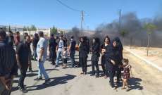  النشرة: قطع طريق شعت - نبحا بالاطارات المشتعلة احتجاجاً على سرقة بطارية سيارة في البلدة