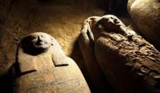 اكتشاف عشرات التوابيت ببئر سقارة الأثري في مصر