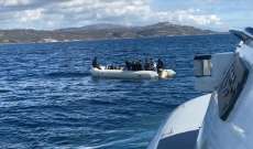 خفر السواحل التركي أنقذ 34 مهاجرا غير نظامي على متن قارب بولاية موغلا