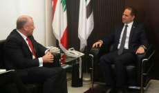 مايلز: لضرورة مساعدة لبنان على تحمل العبء الذي يشكله النزوح السوري 