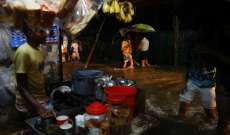 سلطات بنغلادش تجلي مئات الآلاف استعدادا لوصول الإعصار سيترانغ