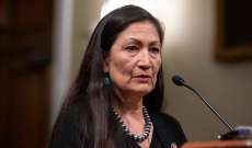 ديب هالاند تصبح أول وزيرة من السكان الأصليين في الولايات المتحدة