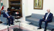   الرئيس عون التقى النائب بانو وعرض معه الأوضاع السياسية العامة  