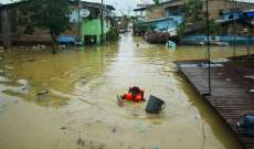 مقتل 5 أشخاص على الأقل بسبب فيضانات في إندونيسيا