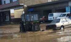 "النشرة": الامطار الغزيرة تحاصر السيارات في جوار محطة الوراق في عكار
