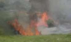النشرة: الدفاع المدني يعمل على إخماد حريق في حقل بخراج بلدة القليعة