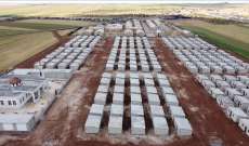 سلطات تركيا تواصل بناء منازل الطوب شمالي سوريا للاجئين الراغبين بالعودة لبلادهم