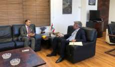 فياض بحث مع السفير الماليزي في توريد الغاز السائل إلى لبنان