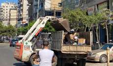 بلدية حارة حريك: موظفينا يقومون بإزالة النفايات بظل توقف شركة cityblue عن العمل