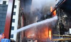 السلطات الكويتية: إصابة 14 شخصاً وتضرر عشرات المحلات إثر إندلاع حريق ضخم في سوق المباركية التراثي