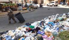 النشرة: عمال معمل فرز النفايات الصلبة في سينيق علقوا اضرابهم