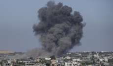 مقتل 10 فلسطينيين وإصابة 15 آخرين جراء استهداف إسرائيلي لمنزلين وسط غزة
