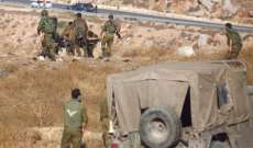 7 جرافات عسكرية إسرائيلية تجري اعمال تجريف في حي النهضة شرقي رفح