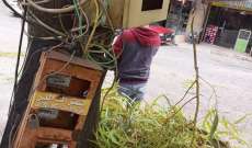 النشرة: شاحنة تسبّبت بقطع أسلاك الكهرباء والإنترنت عند مدخل بلدة الخرايب