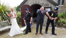 عريس يلقى القبض عليه في يوم زفافه