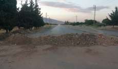 النشرة: الجيش أعاد فتح طريق مقنة في البقاع بعد اشتباكات عنيفة مع قاطيعها 