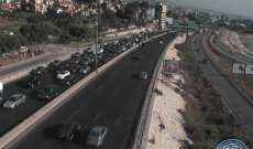 التحكم المروري: احتراق سيارة قرب اوتيل ميامي بجونيه والاضرار مادية 