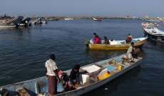 96 صيادا يمنيا عادوا إلى محافظة تعز بعد احتجازهم لأيام من قبل البحرية الإريترية