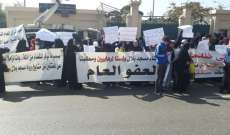 النشرة: أهالي الموقوفين الاسلاميين يعتصمون على طريق عام سعدنايل