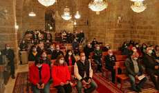 النشرة: إحياء عيد الفصح بقداس أقيم في كنيسة التجلي براشيا الفخار