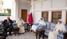 وفد مجلس العلاقات العربية والدولية زار أمير قطر وسلمه ورقة سياسية