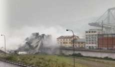 انقاذ رجل عالق تحت أنقاض الجسر الذي انهار في ايطاليا